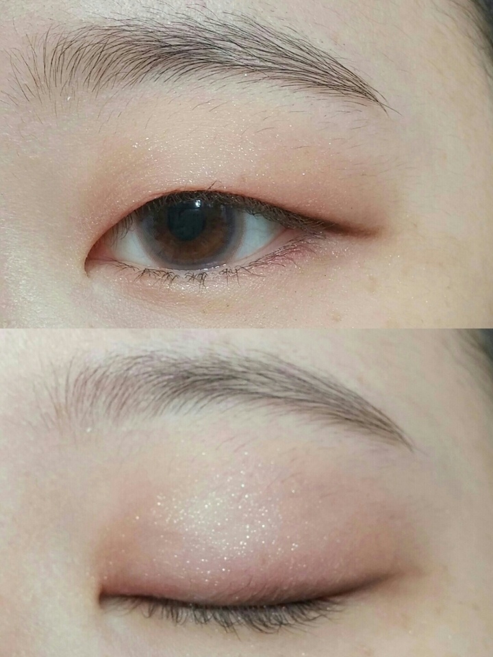 뷰러 후에 아이라인을 중앙~꼬리 쪽으로 꼬리를 얇게 빼서 그려줬어요. (더샘 초슬림 아이라이너 브라운)
저는 살짝 돌출형 눈이라 곡률이 14.8인가? 그래서 곡률이 15인 에뛰드 뷰러 (천오백원) 를 쓰는데 잘 맞아요!