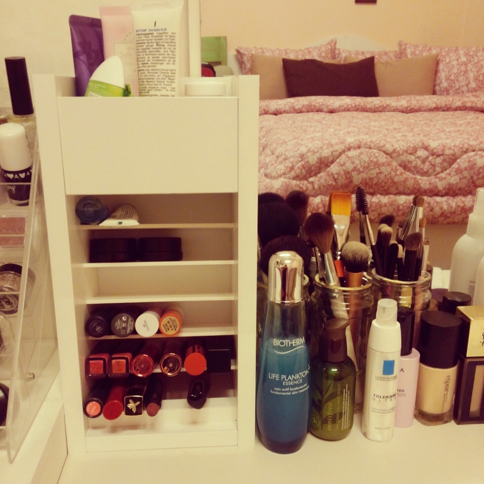 립스틱 정리함은 소설켜머스에서 구입했구요 3만원안되게 구매했어요 사이즈는 small이예요