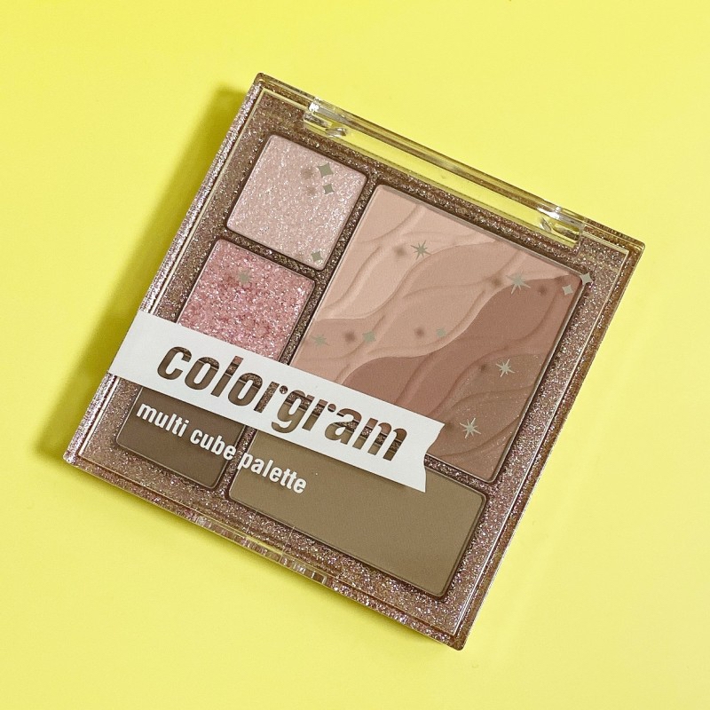 컬러그램 멀티큐브 팔레트입니다.

​섀도우, 블러셔, 쉐딩을 한 팔레트에 담은
활용도 좋은 멀티 팔레트입니다.