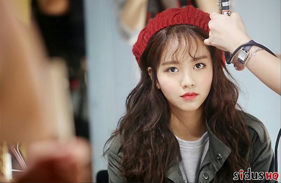 김소현님의 코를 주목해주세용..

베이스는 깔끔하게 해주시면 되요!