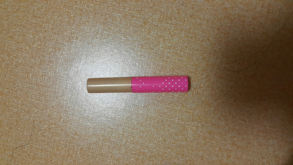 이건 유명하죠! 다이소 쌍액 ㅎㅎㅎ
제 생명과 같아요 가격은 한 2000원? 이였던걸로 기억해요:-)