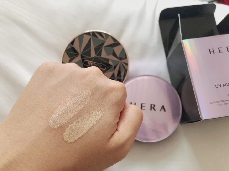 발색을 해보았습니다! 쿠션 놓여진 순서대로 위 발색이 베리떼, 아래 발색이 헤라 미스트 쿠션입니다 :)

같을 줄 알았는데, 헤라가 베리떼보다 노란끼가 좀 더 도네요?!😮