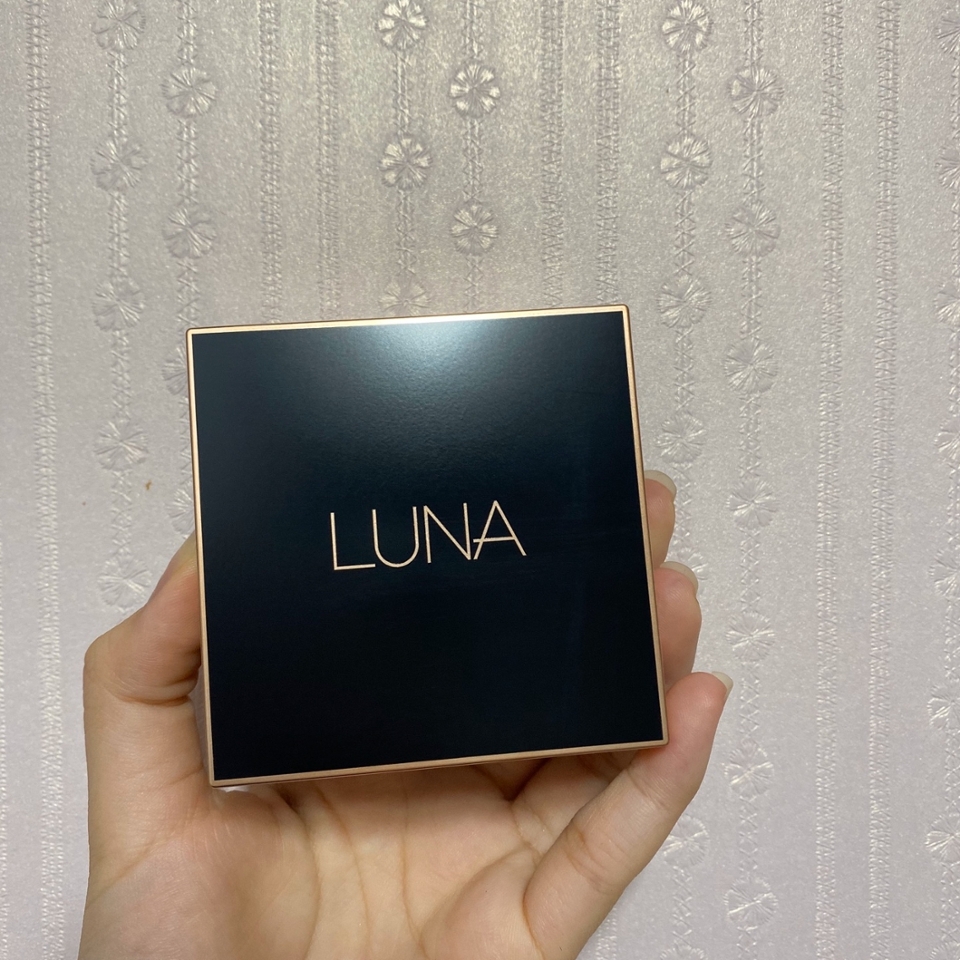 크으 난 루나 패키지 사랑해요 무광매트에 심심하지 않게 금테두리라니 ..... 말 다했지요 ෆ⃛ 
