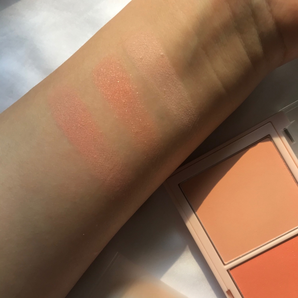 손목발색이에요!