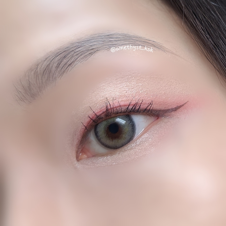 여기까지 따라오시면 이런느낌.
여기서 멈춰도 되지만, 연말 느낌은 아직 안나죵?