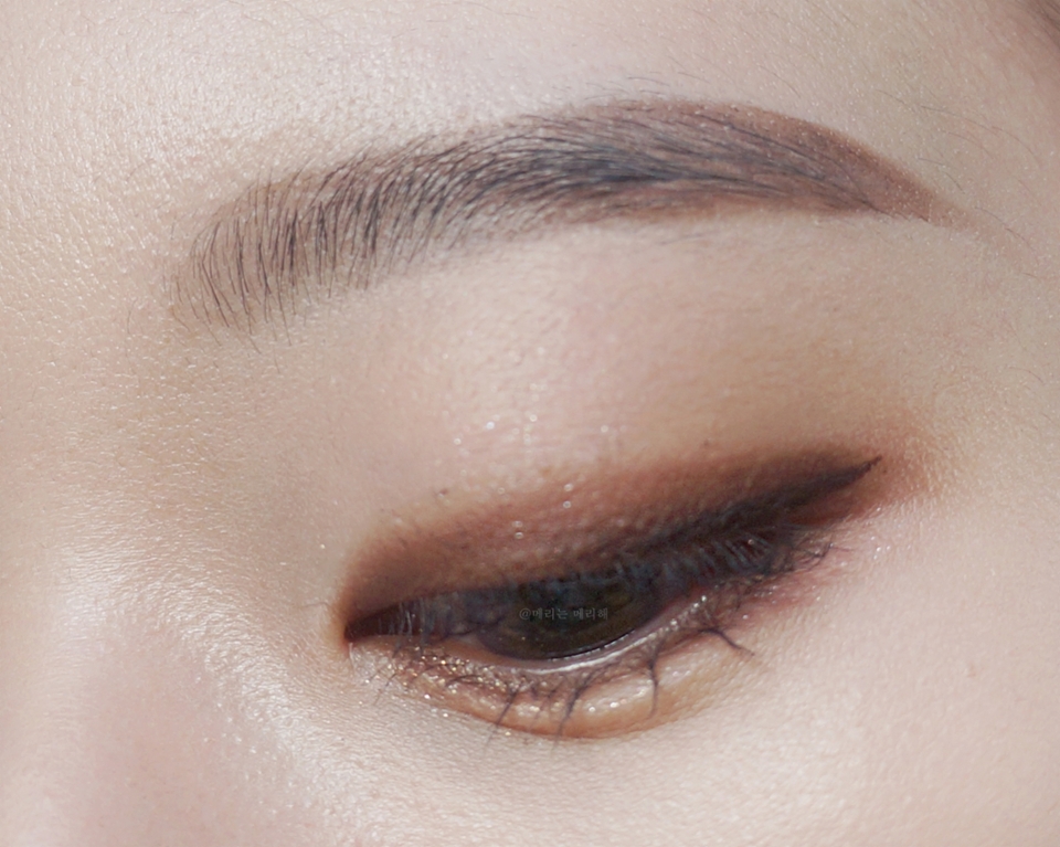 눈을 감아도 색감이 지나치거나 부담스럽지 않아요