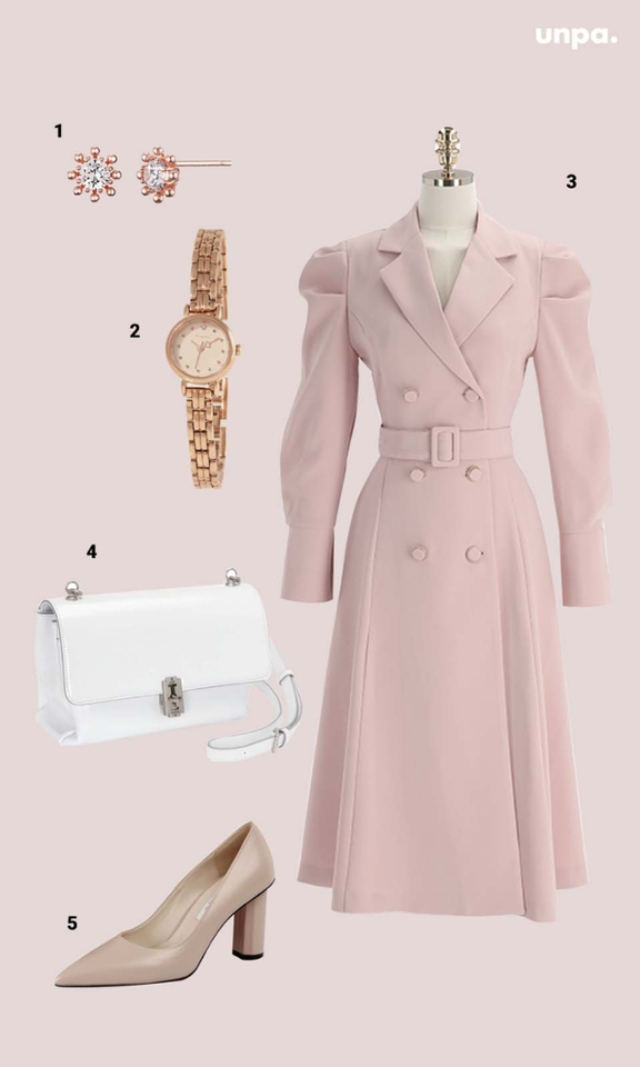1. 해수엘 / YUE3894
2. 오에스티 / 키앤락 라운드 로즈골드 메탈시계
3. 아뜨랑스 / 위스 벨트 세트 퍼프 롱 원피스
4. 분크 / 바게트 숄더 스몰
5. 레이첼콕스 / Pumps_Glyta

봄이니깐 여리여리한 연핑크 계열의
화사한 파스텔 톤 원피스 코디도 추천할게,

앞에 보여준 블랙 미니스커트는 발랄한 느낌이었다면

이번에 소개하는 롱 원피스는 기장이 길어
우아하면서 여성스럽고 성숙한 하객룩을
완성할 수 있다는 점 ><

여기에 화이트, 베이지, 로즈골드 아이템을 매치해
부드러우면서 여성스러운 느낌을 더 살려주었어