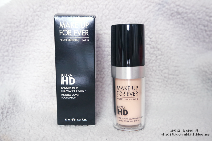 메이크업포에버에서 새로나온 울트라HD 파운데이션입니다 :)
기존 HD파운데이션에서 건조한 부분을 조금더 보강했다는것 같아요 ㅎㅎ
