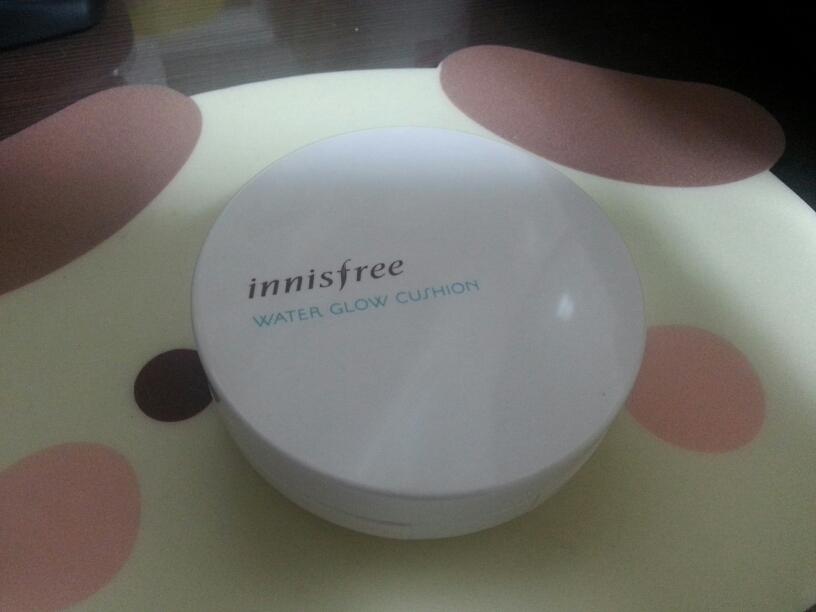 워터글로우 쿠션의 외관모습입니다