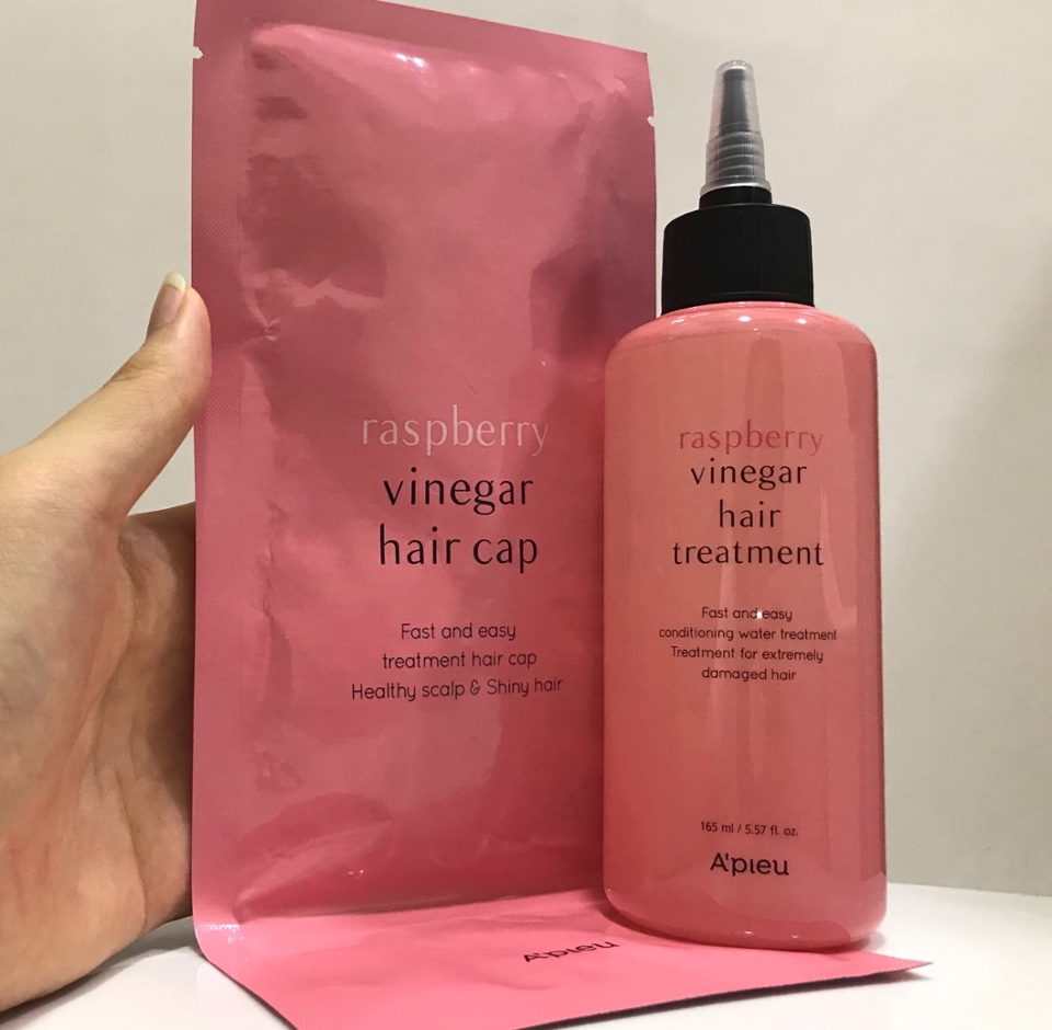 꿀팁들을 소개하기전 먼저 이 제품들은 꿀팁의 종류입니다! 이 제품이 없어도 충분히 부드러운 머릿결을 만들수있지만 비슷한 트리먼트가 있으면 더 좋아요😻 식초라고 하지만 식초향은 절대 나지 않습니다! 