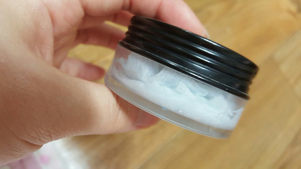 짜쟌 완성!! 사실 저는 급하게 공병을 만들어씻어서 공병이 좀 작은걸로했어용 여유있게 쓰실려면 공병이 좀큰걸로 사용하시는게 좋아요♡

그럼 다들 꿀팁잘사용하시고 좋아요 꾹꾹♡