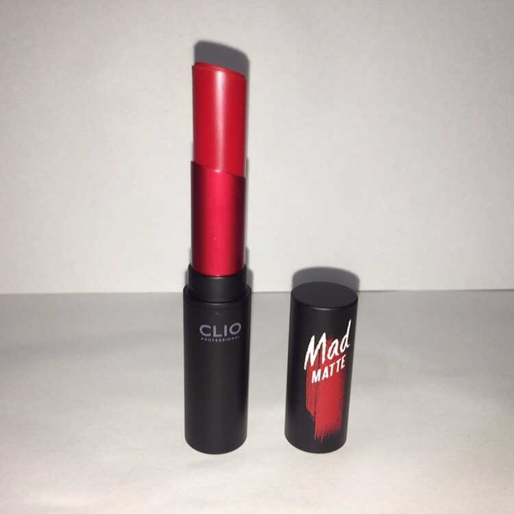 3호 레드수프림 색상입니다

다른색이 섞이지않은 레드의 정석입니다
딥한레드가 아니고
톤 구별없이 어울리는 레드입니다
맥 러시안레드 저렴이라고 보시면됩니다