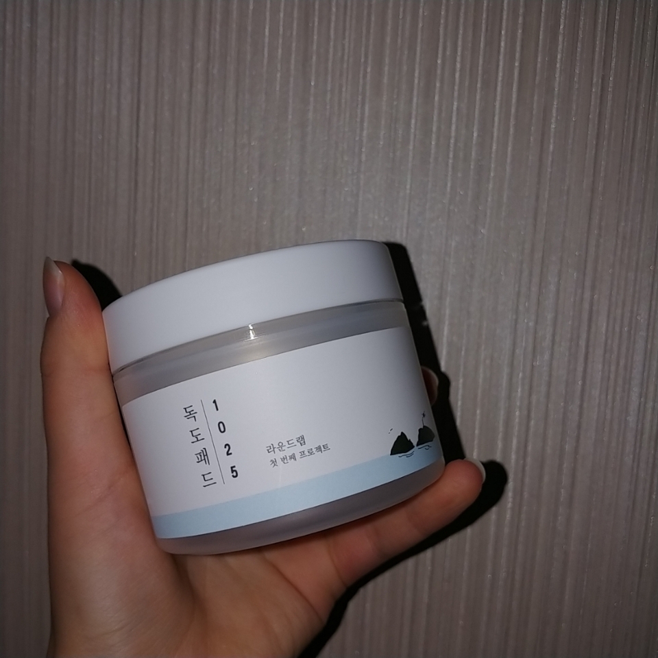 독도 패드 외관은 이렇게 생겼어요
한 손에 다 잡히는 적당한 크기에 휴대용으로도 괜찮아요