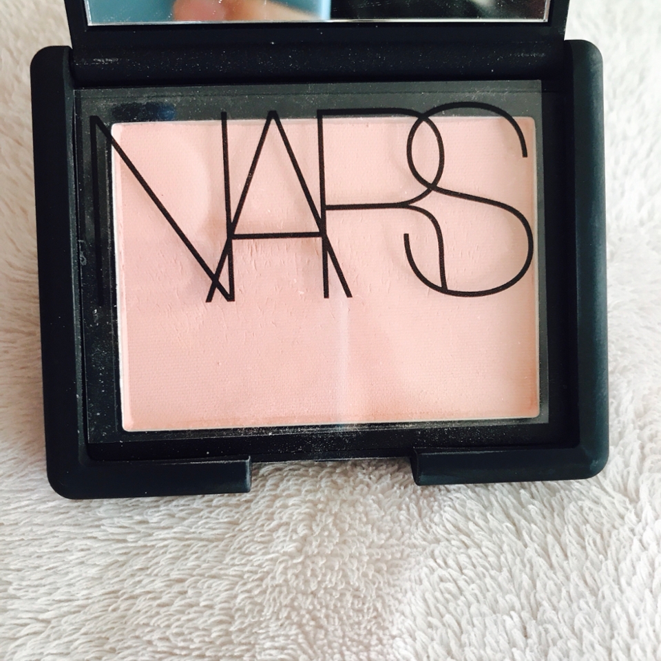 일주일 정도 사용한데다 비행기 타고 오면서 이리저리 굴렀는지 뭔가 가루가 많이 날려서 지저분해졌어요ㅋㅋㅋㅋㅋ
