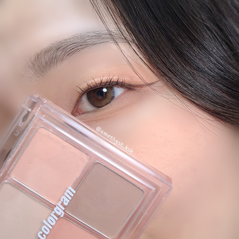 
그리고 블러셔 영역에 
두번째 컬러인 sunshine 올려주었어요.

진짜 생글생글
생기충전된 느낌🧡🧡



