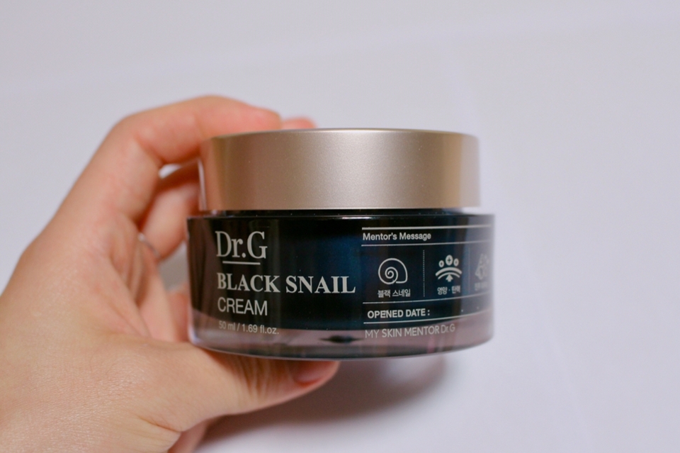 쨘!

외형이 진짜 고급지게 생겼죵 
선물하기에도 딱 좋을거 같아요 :) 