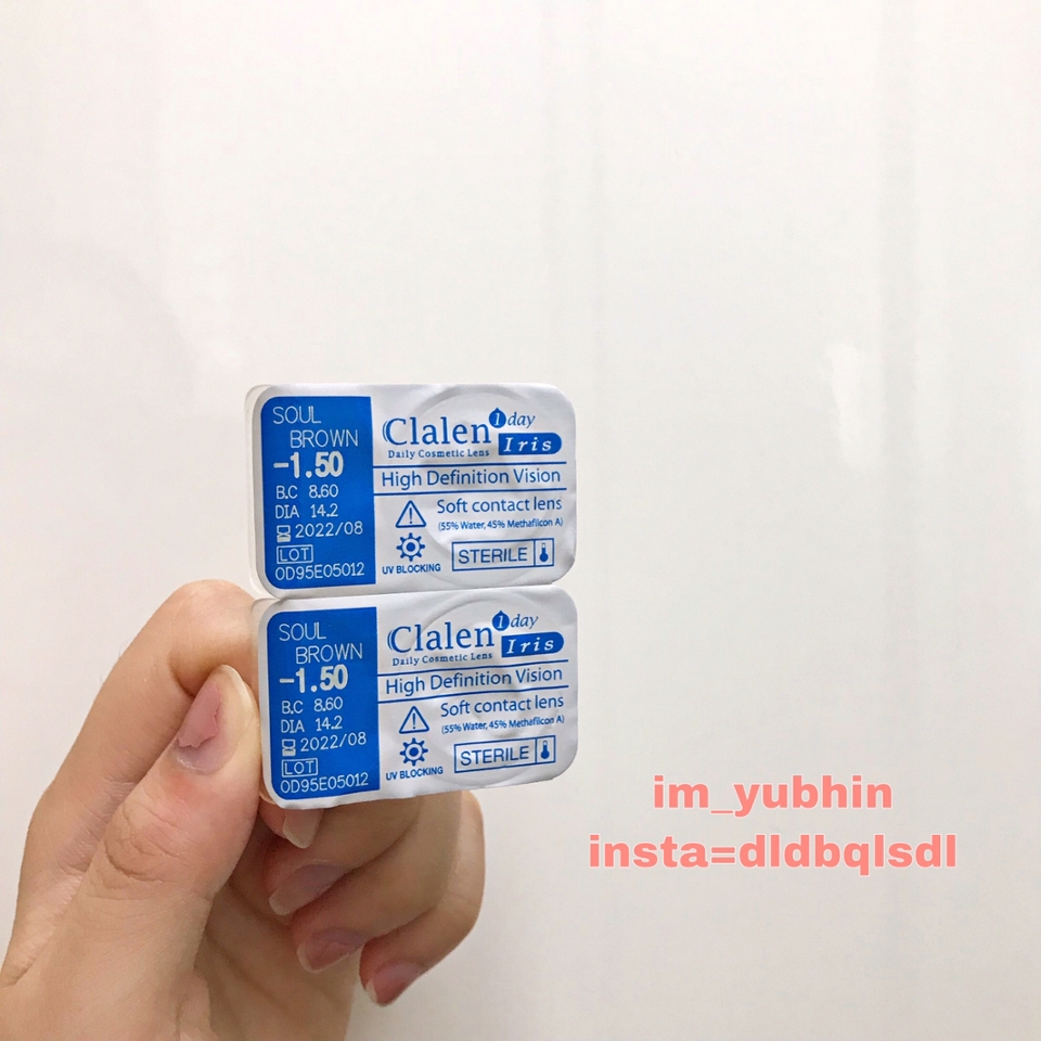 
저의 시력(?)과
렌즈에 대한 정보가 적혀있는데 영어..랍니다