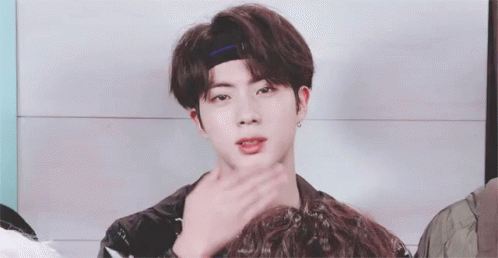 지금까지 7인 7색
방탄소년단 멤버들의 패션을 분석해봤어!

실력, 외모.. 그리고 패션까지
정말.. 너무 완벽하다.. 그치...?..?

그럼 에디터는 구독자들의 마음을 사로잡을
패션 정보로 또 찾아올게, 그럼 보라해~♥
