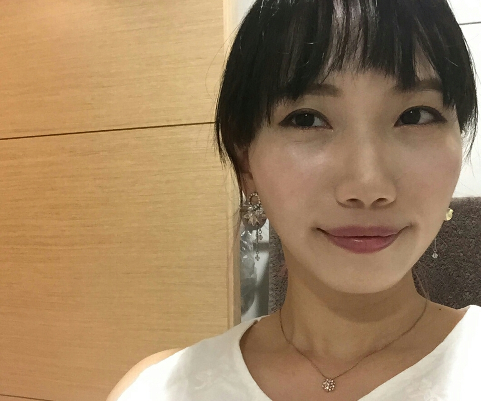 雖然脫妝但遠看還可以...就不要近看😸