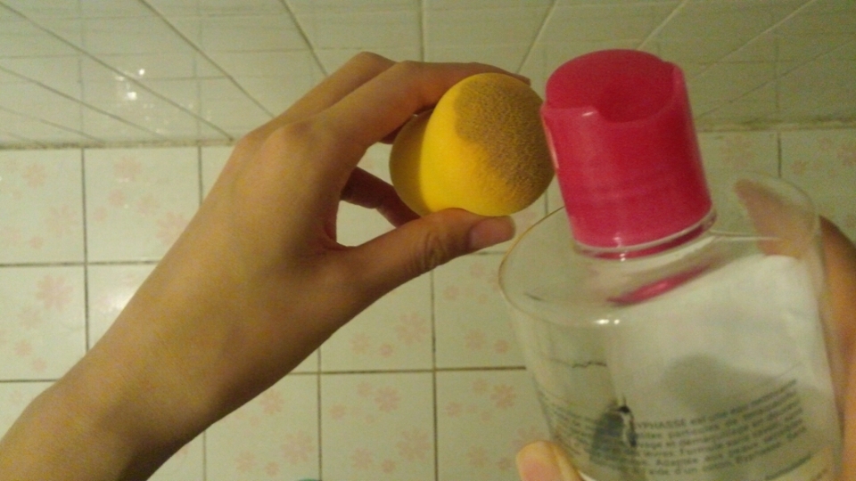 씻고자하는 부위에 집중적으로 듬뿍부어줍니다   ^.-♥