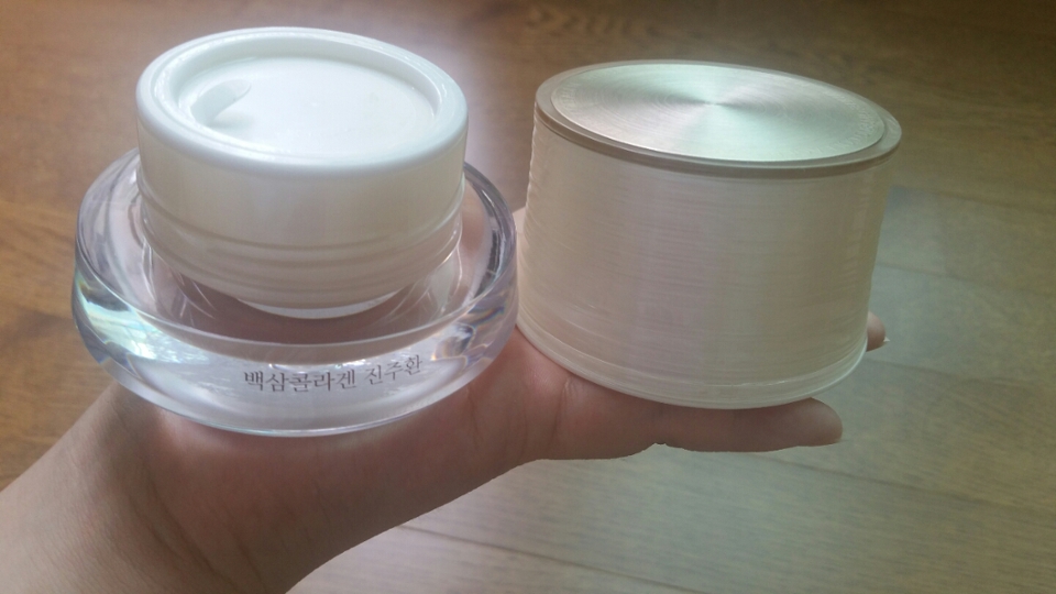 케이스에비해 속 용량은 좀 적은편인거같아요 