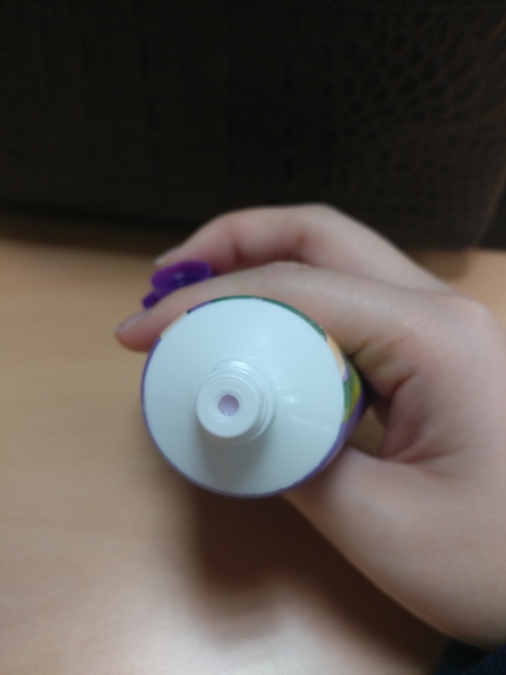 원래는 씰이 붙어있었던 걸로 기억해요