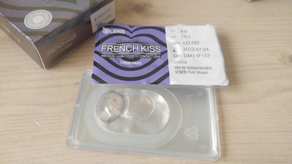 이렇게 생겼고 
전체직경 14.2 그래픽13.6입니다!