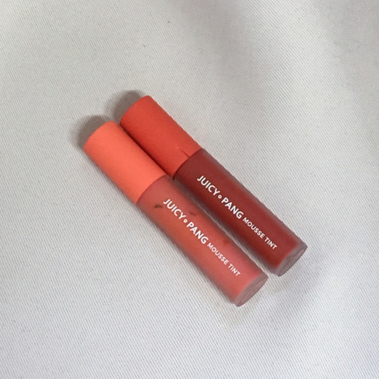 ⭐️어퓨 과즙팡 무스 틴트 CR01 피치지마자기야
⭐️어퓨 과즙팡 무스 틴트 OR01 단감이많이단감