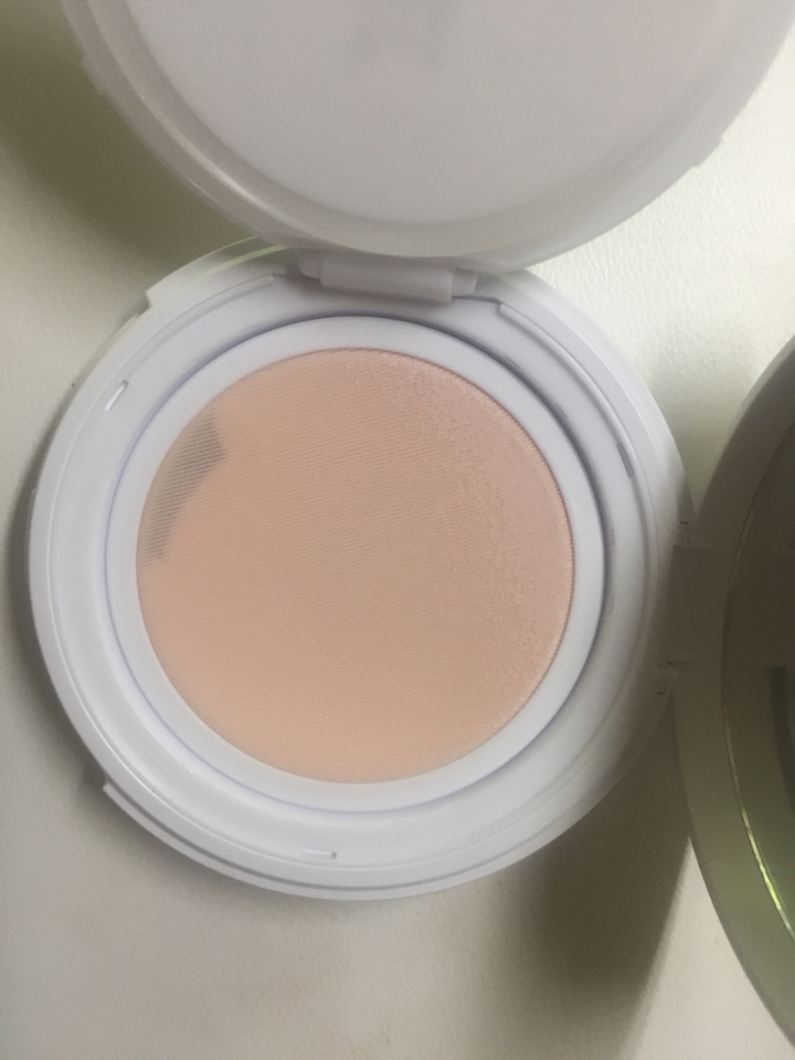 색상은 요런 핑크! 안에 내용물 빈 부분 보이시죠? 텐션 첨 쓰는데 신기하네요ㅌㅋ