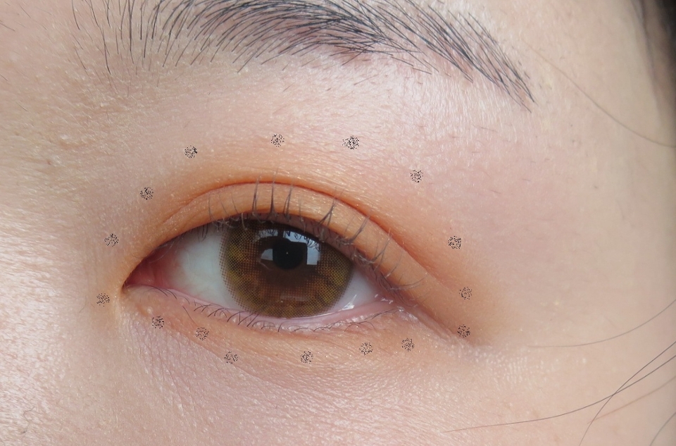 발색 완전 뿜뿜하고 색상이 정말 예쁜 아르데코 380 글램쿠퍼를 그 위에 한 번 더 얇게 레이어링 해줄게요 

이 색상은 제가 따로 리뷰도 했으니 꼭꼭 보시고.. 사세요... 모두다사... 절대 후회 않헤.....