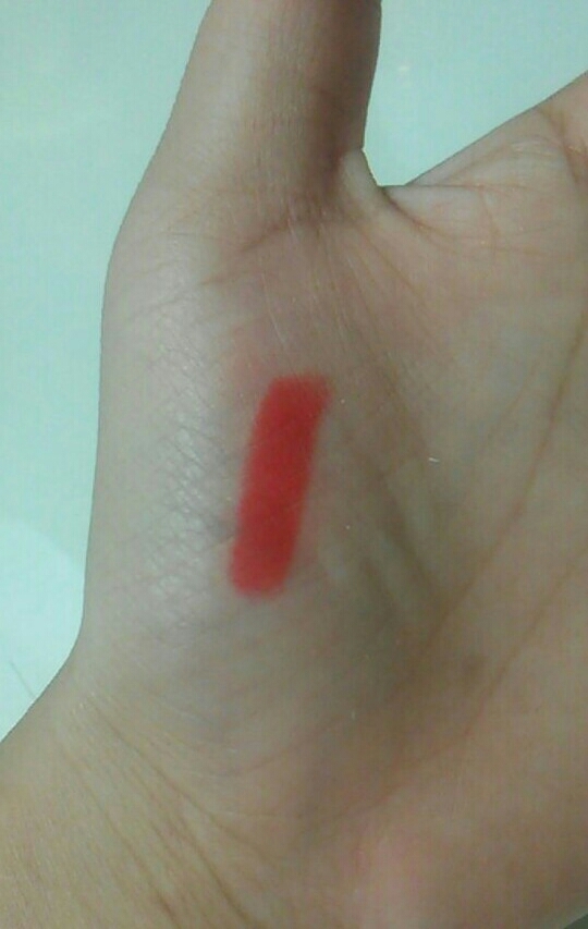 실제색은 더 오렌지 끼가 돌아염
얘는 봄,가을 따지지 안ㄹ고
거의 인생템 각 아닙니까 ★