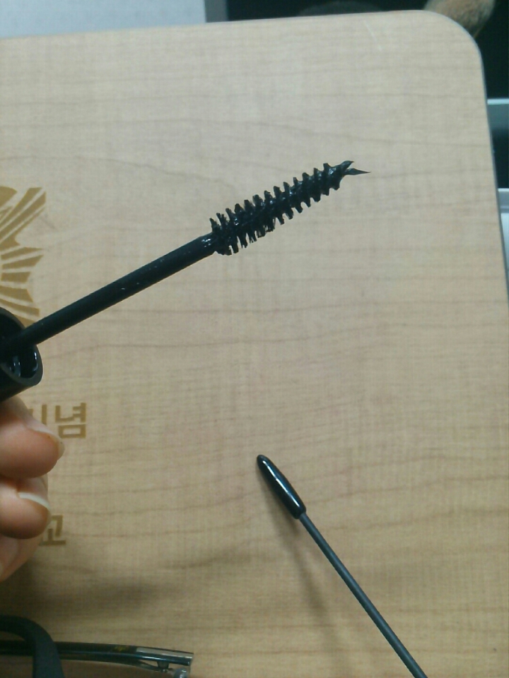 솔은 일자형으로 바르기쉽습니다
