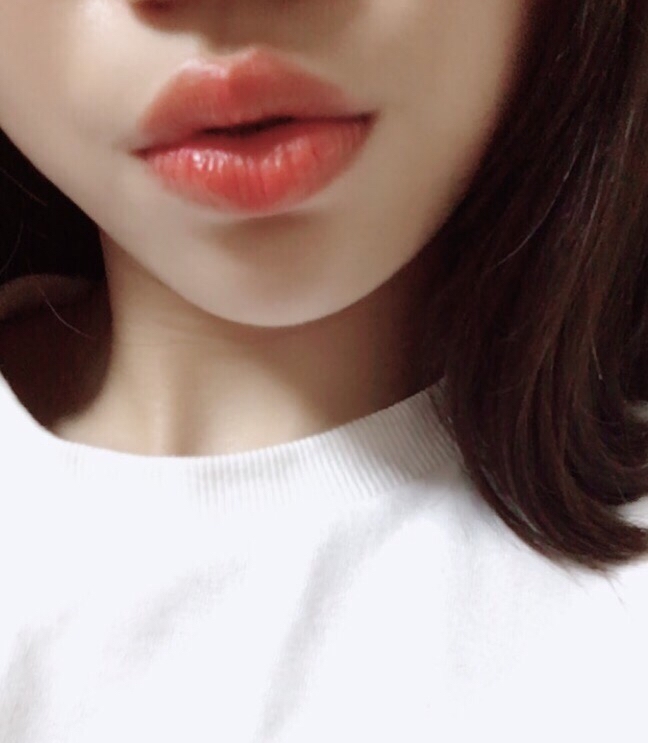 바를때 무지무지 촉촉하네영💦










제 리뷰가 도움이 되셨나요?? 
조금이나마 도움이되셨으면 좋겠네요~~ 
다음번엔 더 알찬 리뷰로 찾아 뵐게요💖