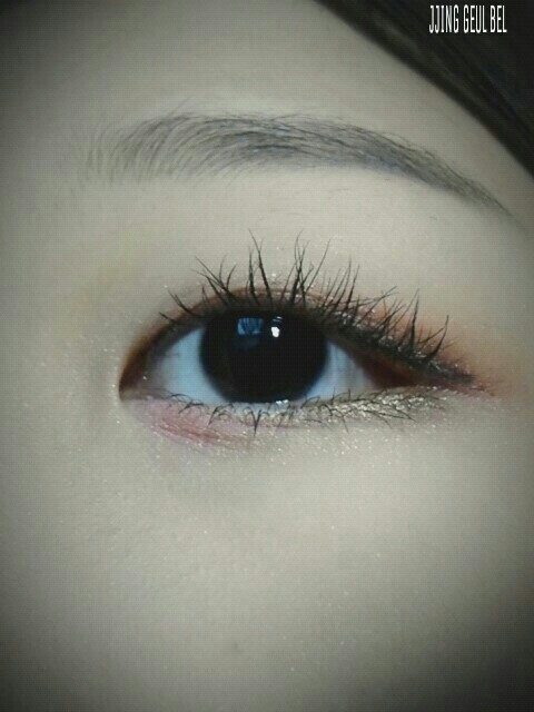 마스카라를 해주세요! (쌩얼카라는 제 인생템♥)
사용제품: 에뛰드 하우스 오 마이 래쉬 쌩얼카라 6호 블랙 틴트