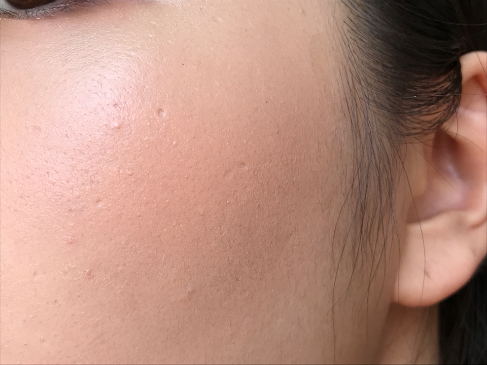 이쁜건 한번 더 봐야죠

다른분들의 리뷰를 보니 메론팝, 누드팝과는 확실히 다른 컬러고 소장가치 정말 100%인 것 같아요 ㅠㅠ

여름 웜톤이 바르면 조금 더 건강한 느낌, 콜톤이 바르면 뽀얀 느낌으로 표현이 될것 같아요 ㅎㅎ

저 지금 영업중인 겁니다!!
다들 구매하세요  ㅠㅠㅠㅠ 