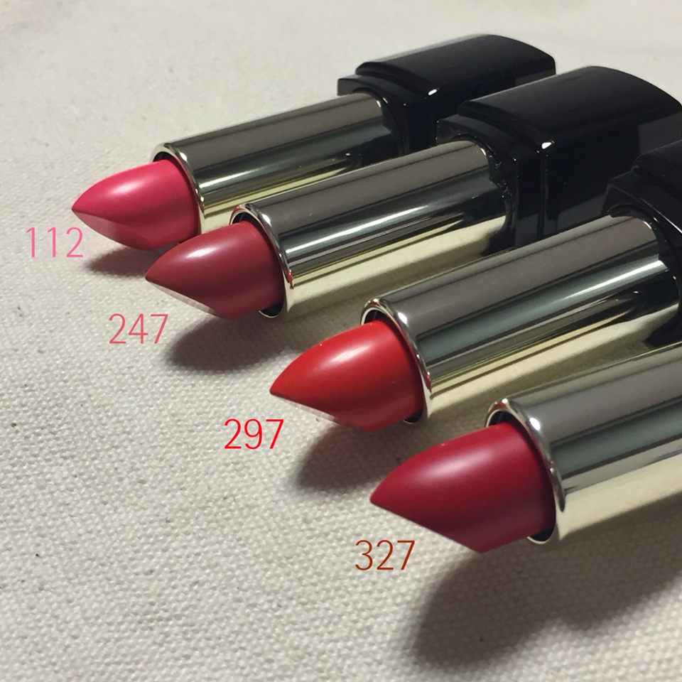 너무 예쁩니다... 저 자태 고이 지켜주고싶어요ㅜㅜㅠ