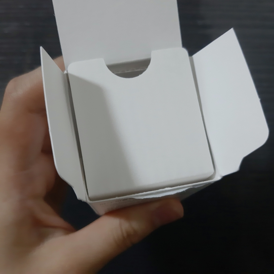 열면 이렇게 이중 포장(?)이 되있어요!