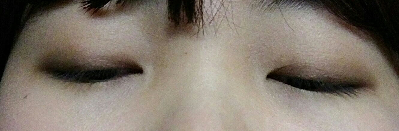 티가확!쎈화장은아니지만 은은하게 음영감을 살린 간단하메이크업이에요! 예의상급하게화장할때(택배아저씨.슈퍼 등등 ㅋㅋ) 잘활용할수있어요