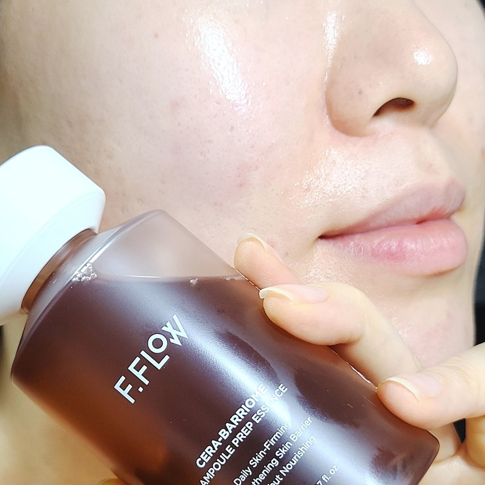 20대부터 탄탄하게! 사용감은 부담 없이! 관리하는 얼리&데일리 안티에이징, 에프플로우 세라베리옴 앰플 프렙 에센스& 크림🧡

​

2-Step으로 가볍게, 촉촉하게 탄력 케어 하셔요:)

