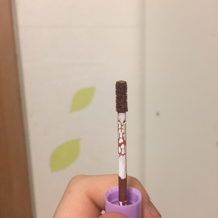 팁은 얇고 일자로 통통했어요