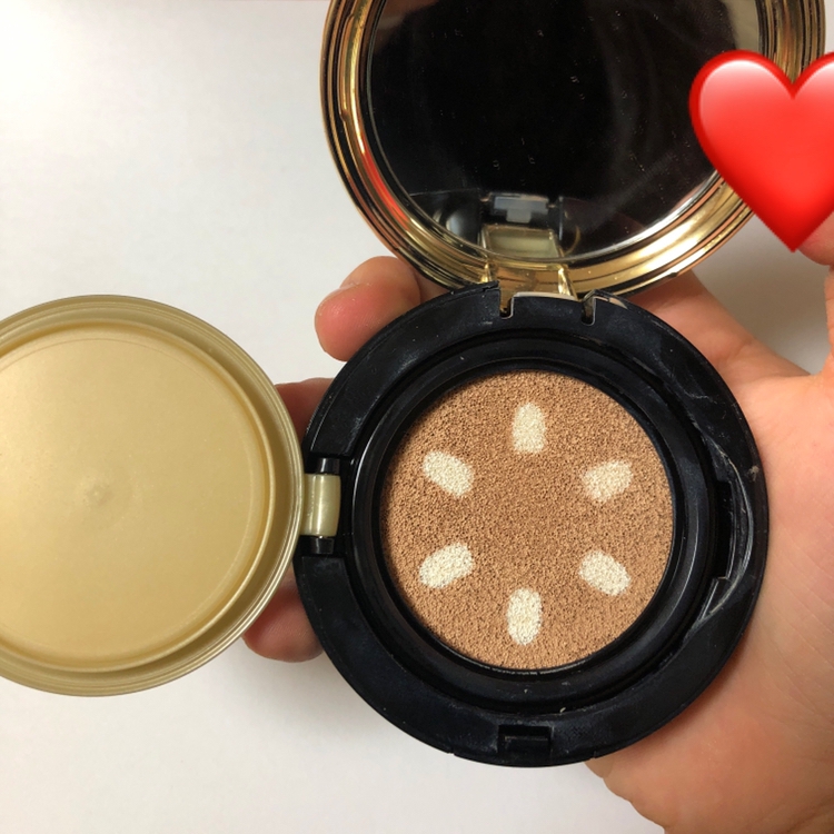 안에는 이렇게 생겼습니다!
아마도 흰색이 에센스같아요