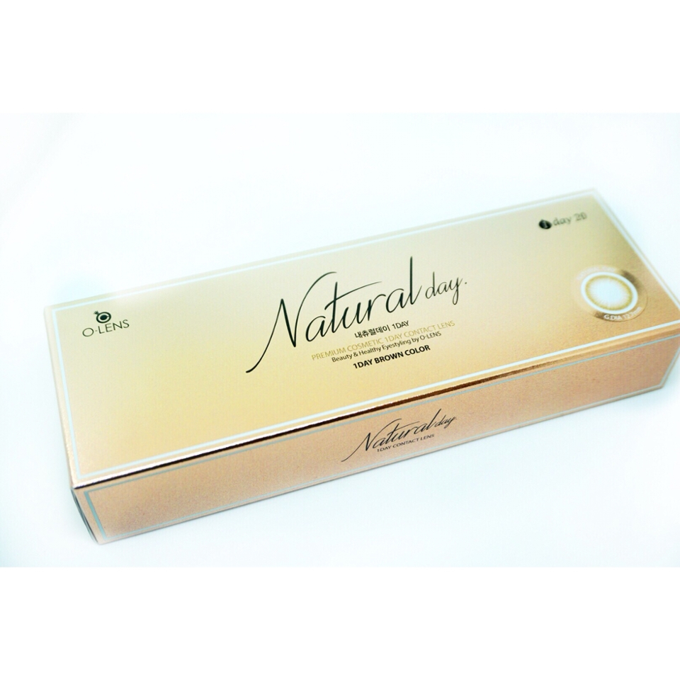 요롷게 금빛 촤류률한 케이스에
20개입이들어있어요!😍
말하자면 10일치