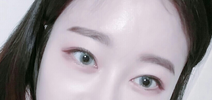 요건 필터입히긴 했지만 전체적으로 요런느낌이에요ㅋㅋㅋ저처럼 티나는 렌즈 많이 안껴보신분들은 적응하는시간이 좀 필요할것같아요😅😅