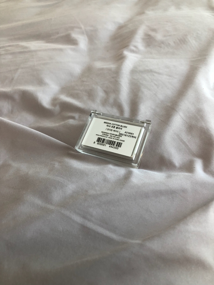 색상은  총 9가지? 정도 있었던걸로 기억하는데 저는 특이한 색감의 만다린에이드를 구매했어요