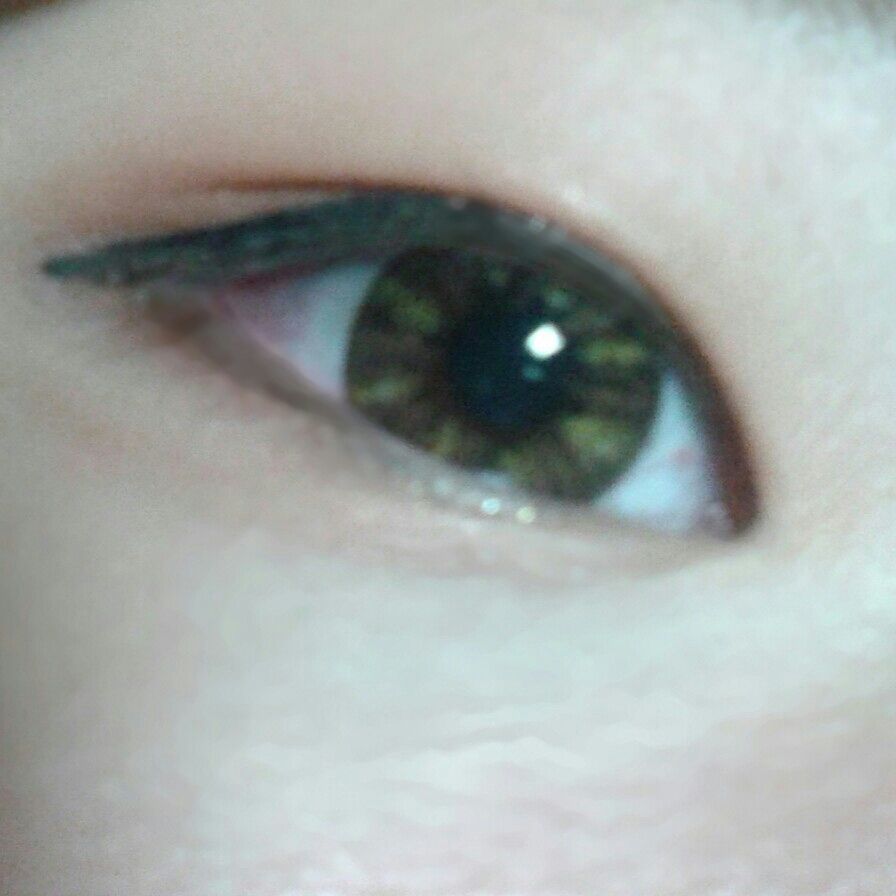 화장까지 끝낸 눈이에요....
왜이렇게 흐리지ㅠㅠ