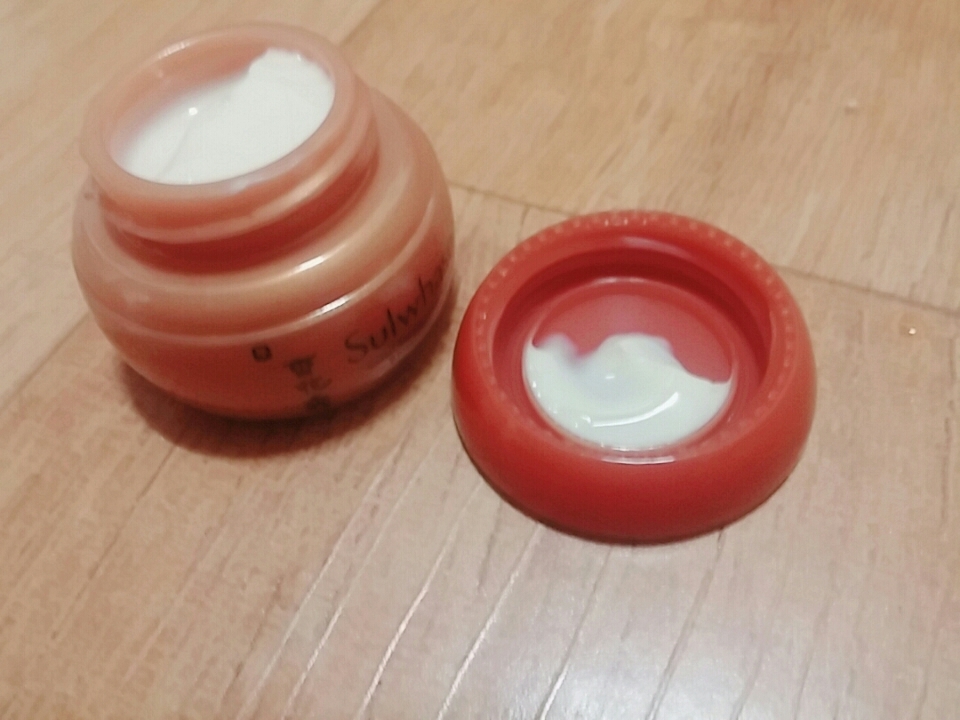 이렇게 생겼구요