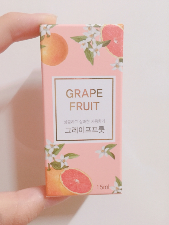 자몽향 나는 그레이프프롯 ! 
이 향이 제일 많이 나가더라구요 😇