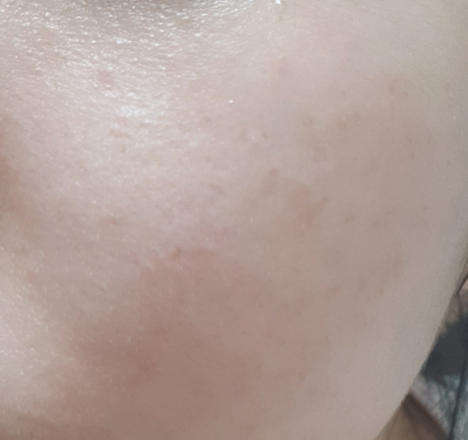 피부결정돈되는게 보이고 피부보습및 장벽강화가 느껴지는것 같더라구용!