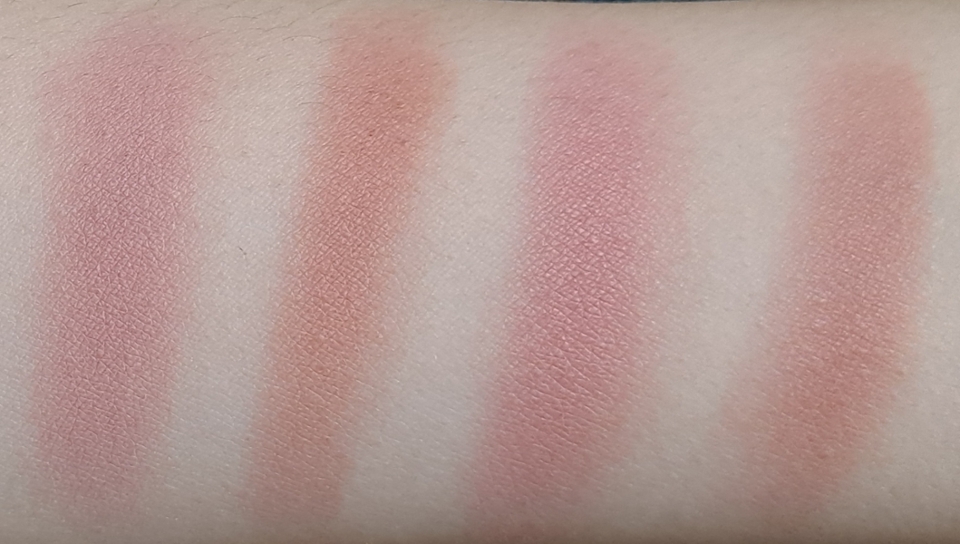 
왼쪽부터 1-2-3-4 

제 눈에는 1-3, 2-4  요렇게 비슷해 보여요.
어느것이 달달한 대추차 일까요??
.
.
.
.
.
정답은 3번! 이에용

순서대로
Hello cony-Soulmate-달달한 대추차-드라이로즈
인데요, 

비슷하지만 각기 다른 매력을 가지고 있는 것 같아요.

그래도 제 원픽은 달달한 대추차😘
너무 웜하지도, 너무 쿨하지도 않아 좋아요
노란끼가 살짝 도는데 좀 푸른..?
무엇보다 채도가 적당히 빠져 좋았어요. 사알~짝 회끼가 도는 것 같기도 하구..
 바비브라운 앤티크로즈도 말린장미섀도우로 유명하던데 한번 써보고 싶군용..

요 사진은 단순비교를 위해 찍은거라 색감이 비교적 정확하지 않아요ㅠ

