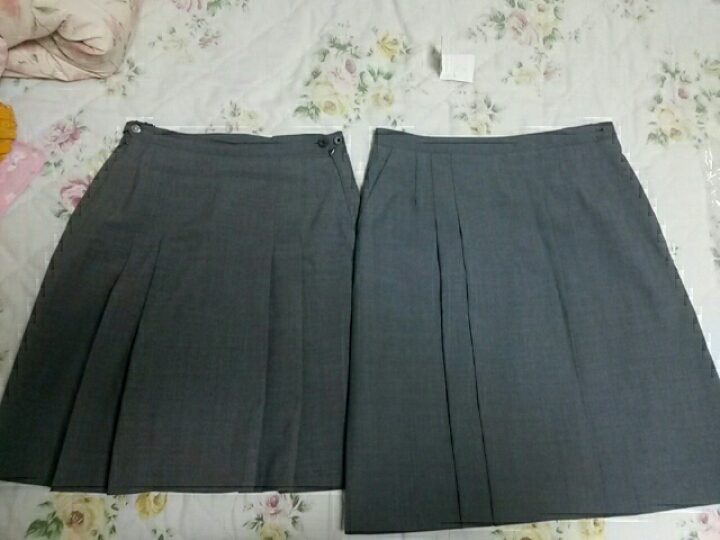 왼쪽 치마가 원래치마인데 저렇게 비슷하게 수선할려구요!